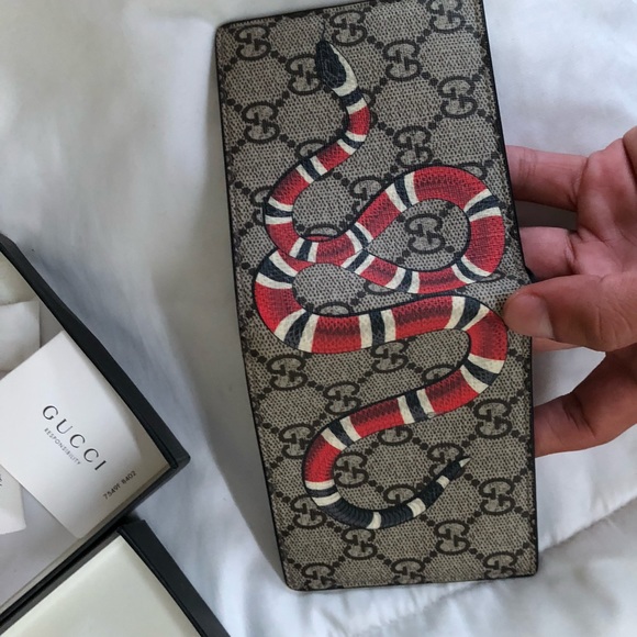 Gucci Snake Wallet - Picture 4 of 6